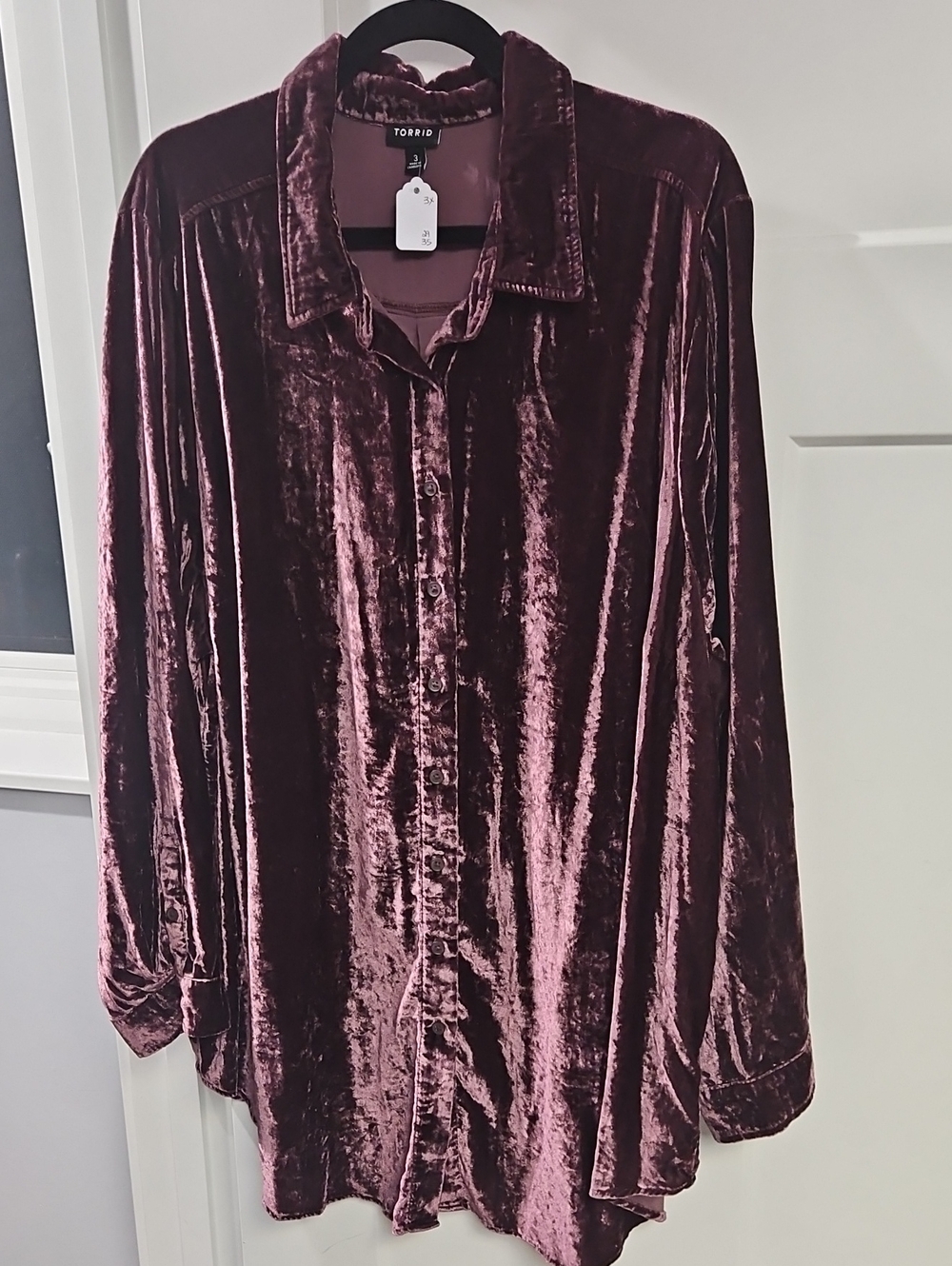 torrid Plush Velvet Button-Down Shirt - Plum